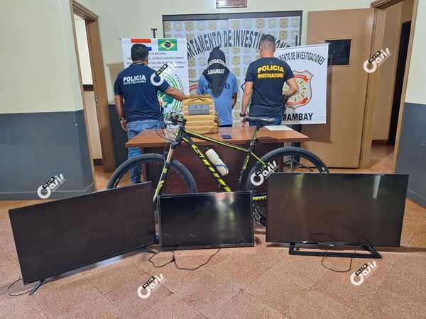 Con televisores, celular y bicicleta en su poder brasileño fue aprehendido por la policía - Oasis FM 94.3