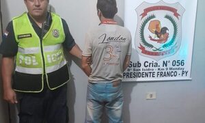 Detienen a hombre con motocicleta de dudosa procedencia