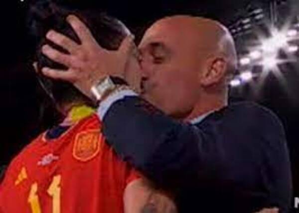 Un beso fatal - El Independiente
