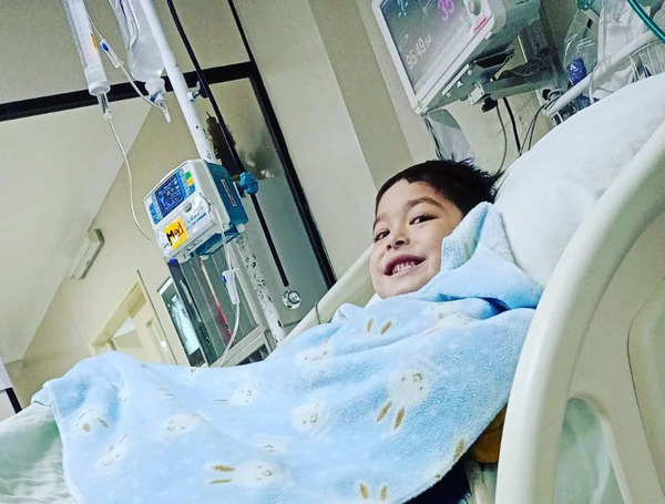 “Donar órganos es donar vida”: Milán y sus padres siguen esperando un ángel donante - trece