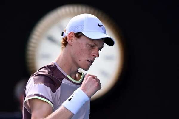 Jannik Sinner supera a Djokovic en semifinales del Abierto de Australia - Tenis - ABC Color