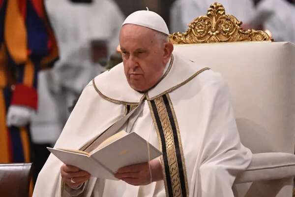 El Papa hace una aclaración sobre la bendición a personas homosexuales - Mundo - ABC Color