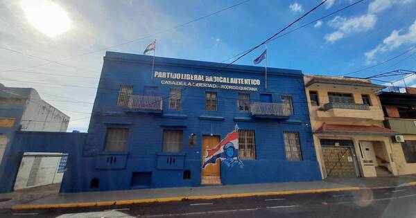 La Nación / El PLRA va a “renacer” con las municipales, opina Larroza