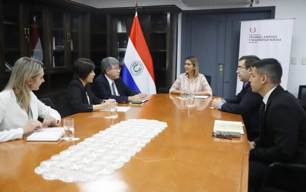 Ministerio de Trabajo y Fujikura se unen para atender expansión de la producción en Paraguay