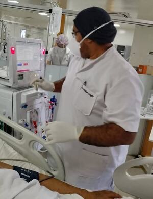 Hospital Regional de CDE implementa hemodiálisis en el servicio de urgencias - ADN Digital