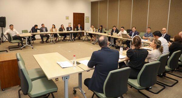 Instituciones logran consenso para incluir al sistema bancario a m谩s de 150.000 mipymes - Revista PLUS