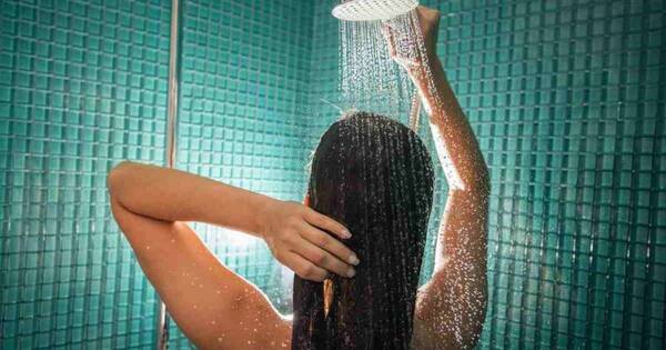 La Nación / ¿Te cuesta conciliar el sueño? La solución puede ser un baño caliente