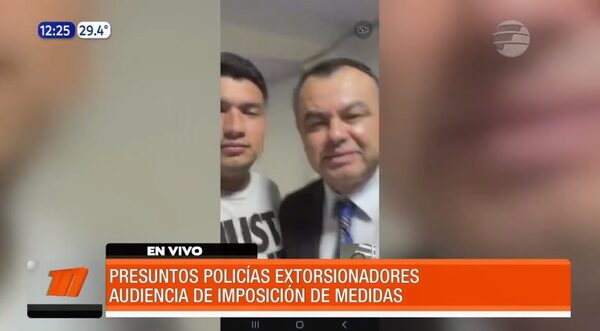Audiencia de imposición de medidas para presuntos policías extorsionadores | Telefuturo