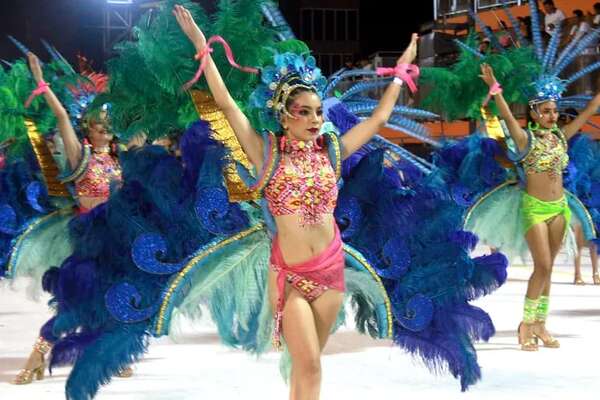 Carnaval Encarnaceno: estas son las alegorías que hacen vibrar al público en la fiesta más grande del país - Cultura - ABC Color