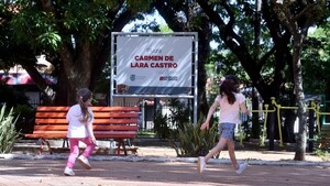 Repudian intento de cambiar nombre de la plaza Lara Castro