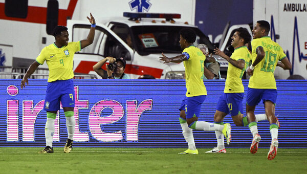 Versus / Endrick y John Kennedy guían el triunfo de Brasil ante Colombia en el Preolímpico