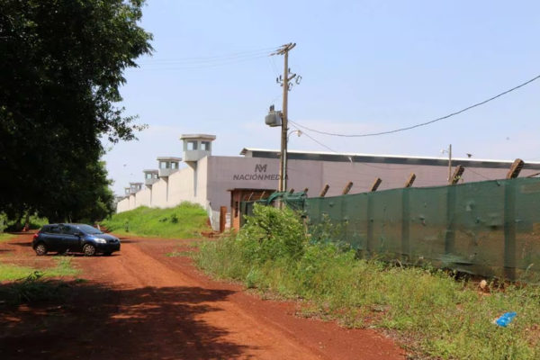 Tres nuevas cárceles estarán 100 % disponibles en unos 80 días