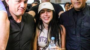 [VIDEO] La cantante Nicki Nicole llegó y pidió probar chipa guasu