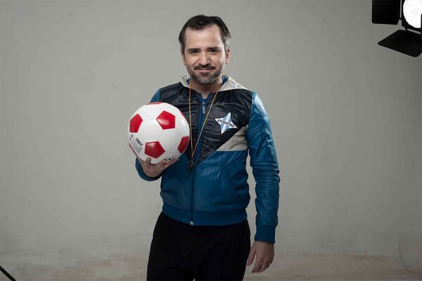 El reconocido actor argentino Francisco Suárez visita Paraguay y anuncia nuevos proyectos.