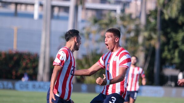 Paraguay se enfrenta a Perú por otro paso clave