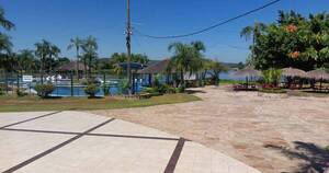 La Nación / El bar de playa Manguruyu invita a gozar del Retrovisor en San Bernardino