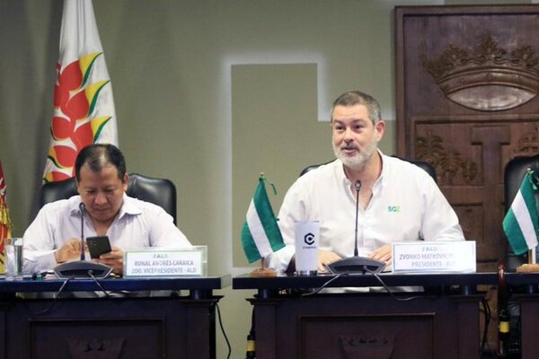 Opositor preso es reemplazado y vicegobernador asume en la región más grande de Bolivia