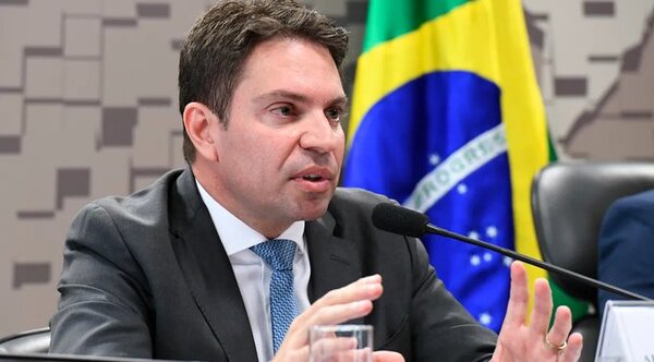 Investigan al jefe de inteligencia de Bolsonaro por presunto espionaje político