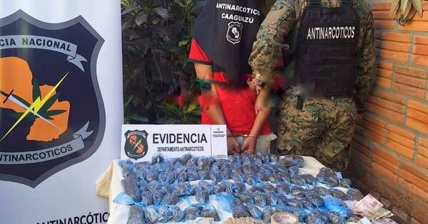 La Nación / Menor de edad fue detenido con 100 paquetes de estupefacientes