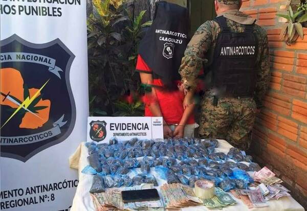 Estaba más cargado que político corrupto: lo pillaron con un montón de dinero y casi un kilo de “merca”
