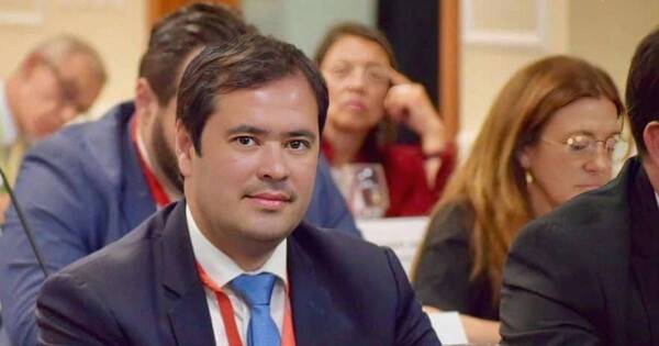 La Nación / Torales debe devolver al Estado todo lo percibido en remuneraciones, afirma Gamarra