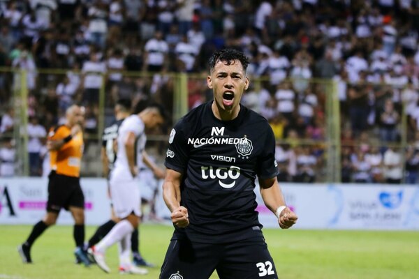 Versus / Las sorpresas en el 11 de Olimpia para enfrentar a Nacional