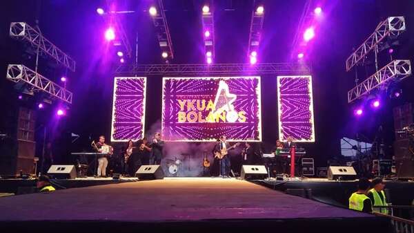 Con alta concurrencia, se inicia el Festival Ykua Bolaños - Nacionales - ABC Color