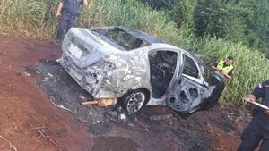 Sicarios hieren una niña de 11 años y luego incendian el auto que usaron en el atentado