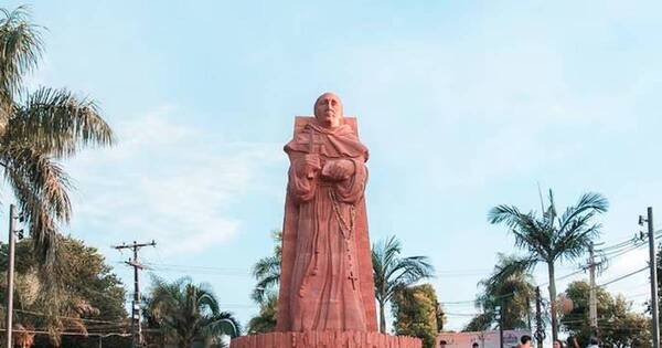 La Nación / Inauguran monumento en honor a fray Luis de Bolaños en Caazapá