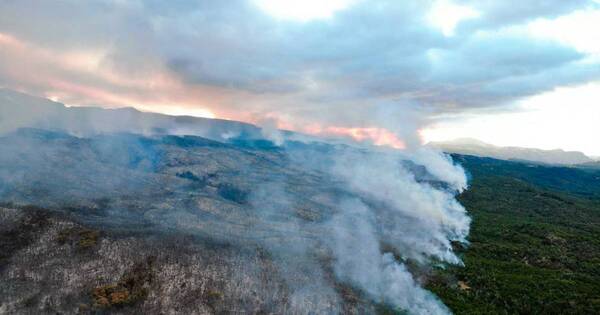 La Nación / Incendio consume más de 600 hectáreas en la Patagonia