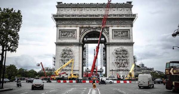 La Nación / Agricultores llaman a bloquear París