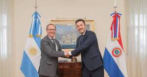 La Nación / Ministro de Defensa evaluó oferta argentina para adquirir radares