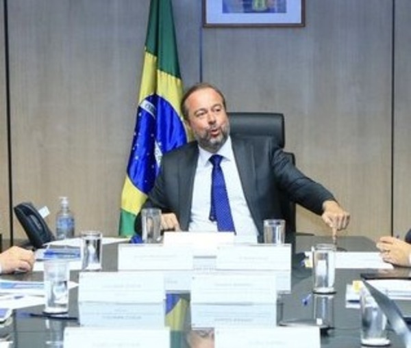 Ministro brasileño desmiente publicación que habla de posible ruptura del acuerdo de Itaipú - ADN Digital