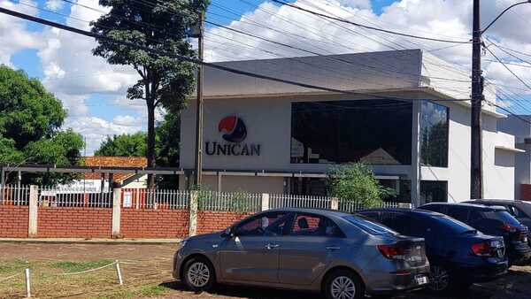 Decano de Unican es denunciado ante la Fiscalía por supuesto millonario desvío