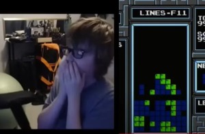 Adolescente de 13 años se convierte en el primer humano que vence al juego de Tetris - San Lorenzo Hoy