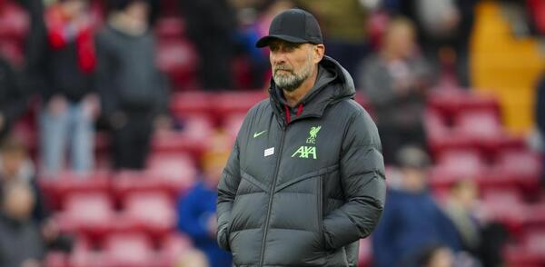 Klopp se emociona al escuchar el himno “You’ll never walk alone”