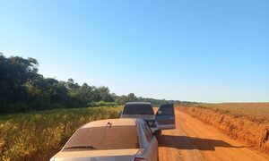 Hallan vehículo denunciado como robado