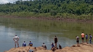 Niña de 12 años desaparece en las aguas del río Paraná