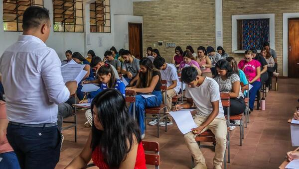 Señalan irregularidades y falta de transparencia en el proceso de Becas - El Independiente