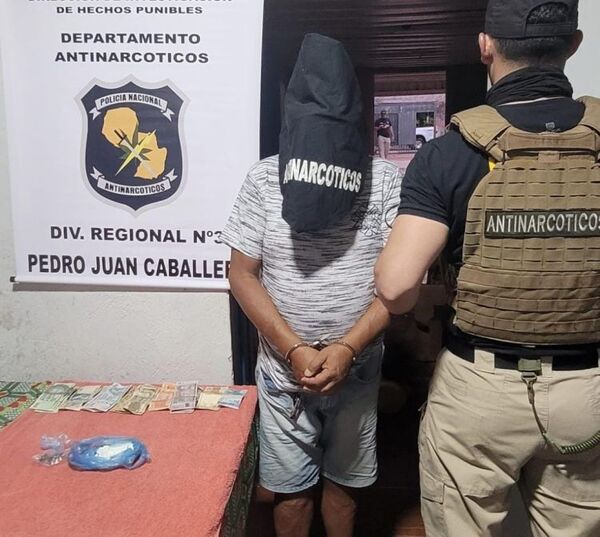 PJC: Antinarcóticos detiene a un hombre por microtráfico en el barrio Bernardino Caballero