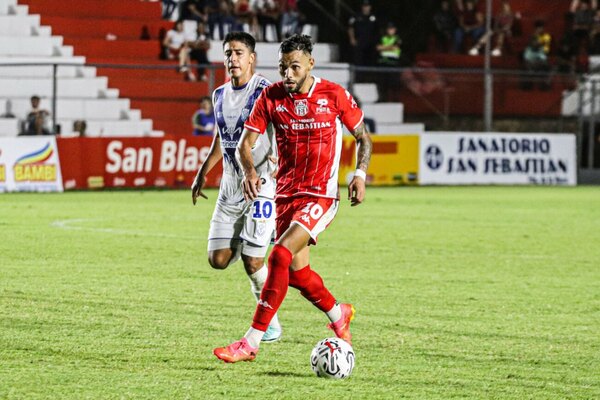 Versus / General Caballero festeja el empate con un gol in extremis