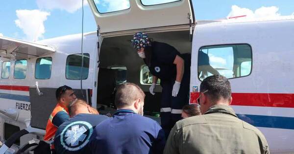 La Nación / Una niña recién operada llegó desde Argentina