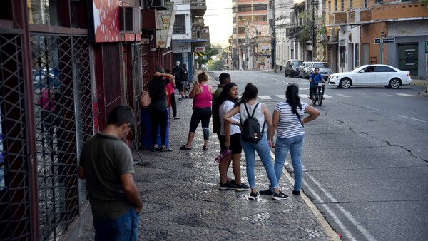 Regulada de buses: Con la app se muestra el suplicio de cada día