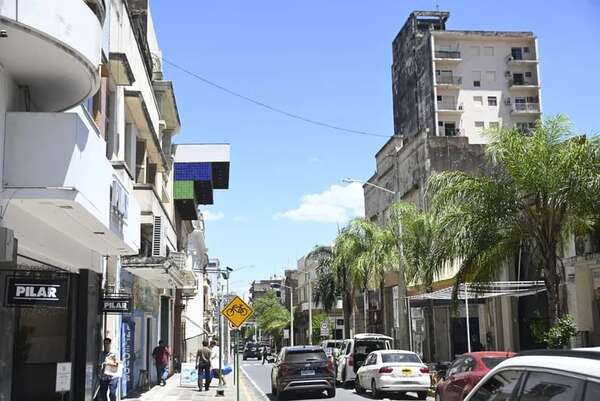 Policía verificará nuevos cables aéreos que aparecieron sobre calle Palma - Nacionales - ABC Color