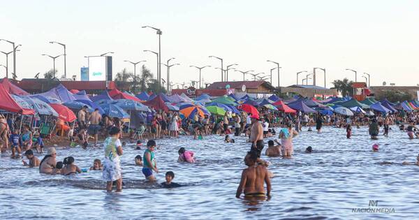 La Nación / Playa Carmen del Paraná y San José - OJO Galería