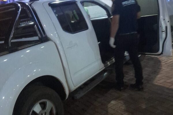Delincuente ataca a balazos vehículo en Hernandarias