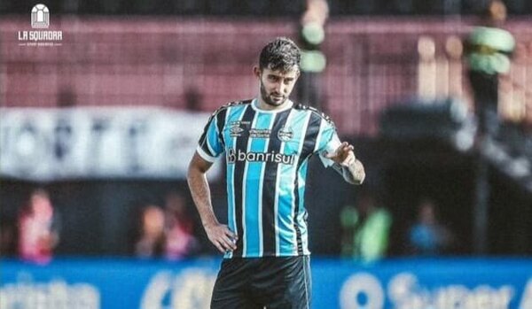 Versus / Mathías Villasanti, cinta de capitán y gran asistencia en el triunfo de Gremio