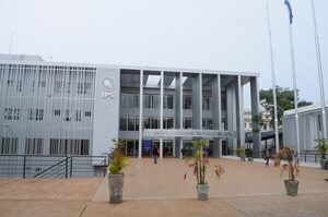 No se tolerará a los que no cumplan horario en el IPS, asegura directora - La Clave