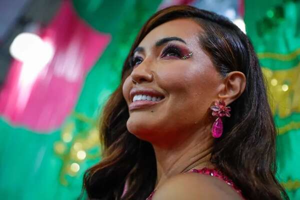 Karinah, la cantante que rompe paradigmas en el universo machista de las escuelas de samba - Mundo - ABC Color
