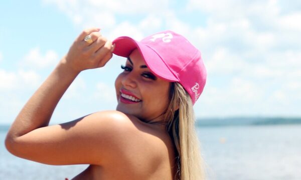 ¡Barbie se empelotó en playas encarnacenas!